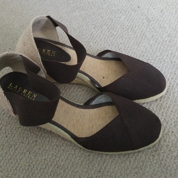 Shoes - Picture 5 of 8